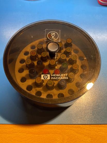 The HP pen case closed