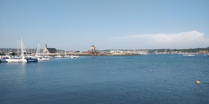 La tour Vauban et le port de Camaret