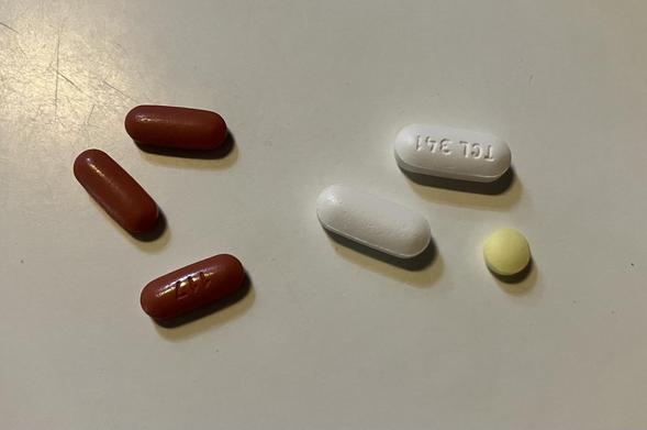 3-2-1 analgesic: 3x ibuprofen 200mg, 2x acetaminophen 250mg, 1x aspirin 81mg
