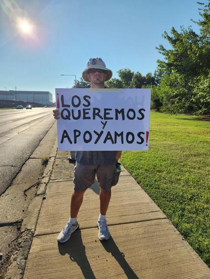 A protestor who looks uncannily like me stands outside of Wilson Air at Memphis International Airport (KMEM), August 4, 2026. Courtesy Hunter Demster 